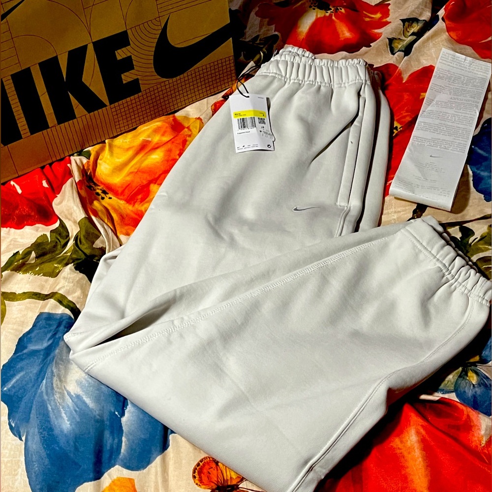 White Nike Sweatpants Size S